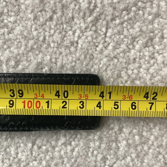 Men’s Gucci Signature Leather Belt - Picture 10 of 12